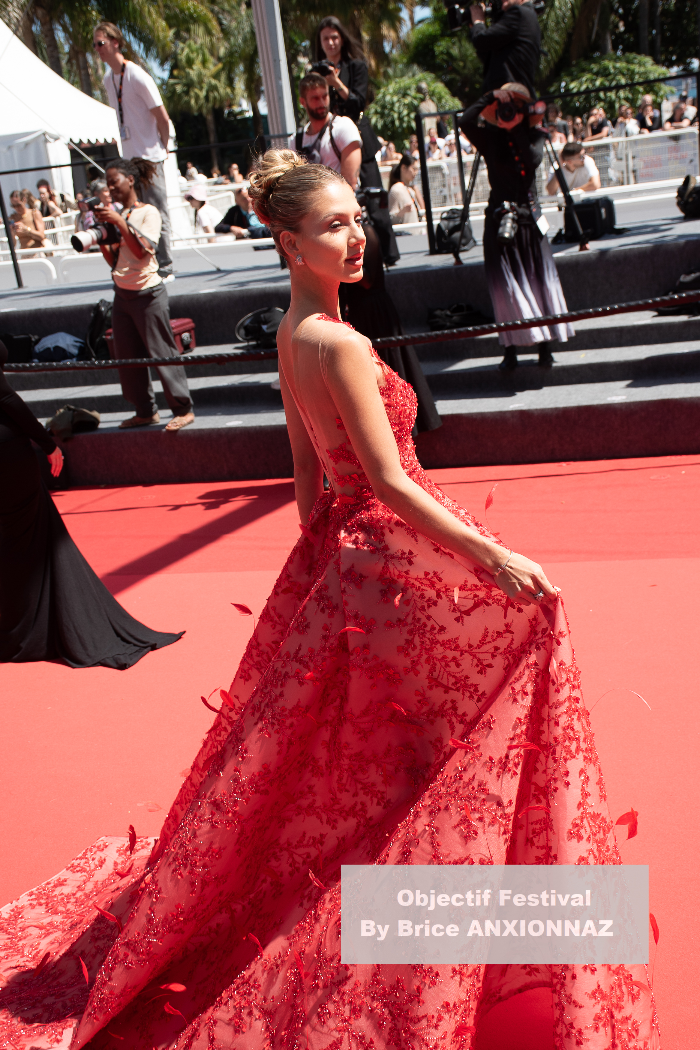 Photo de Kim Cattrall -  Cannes 2025 : Women and child lors de l'événement à Cannes2025-Women-and-child le 22 May 2025 par Brice ANXIONNAZ (Objectif Festival)